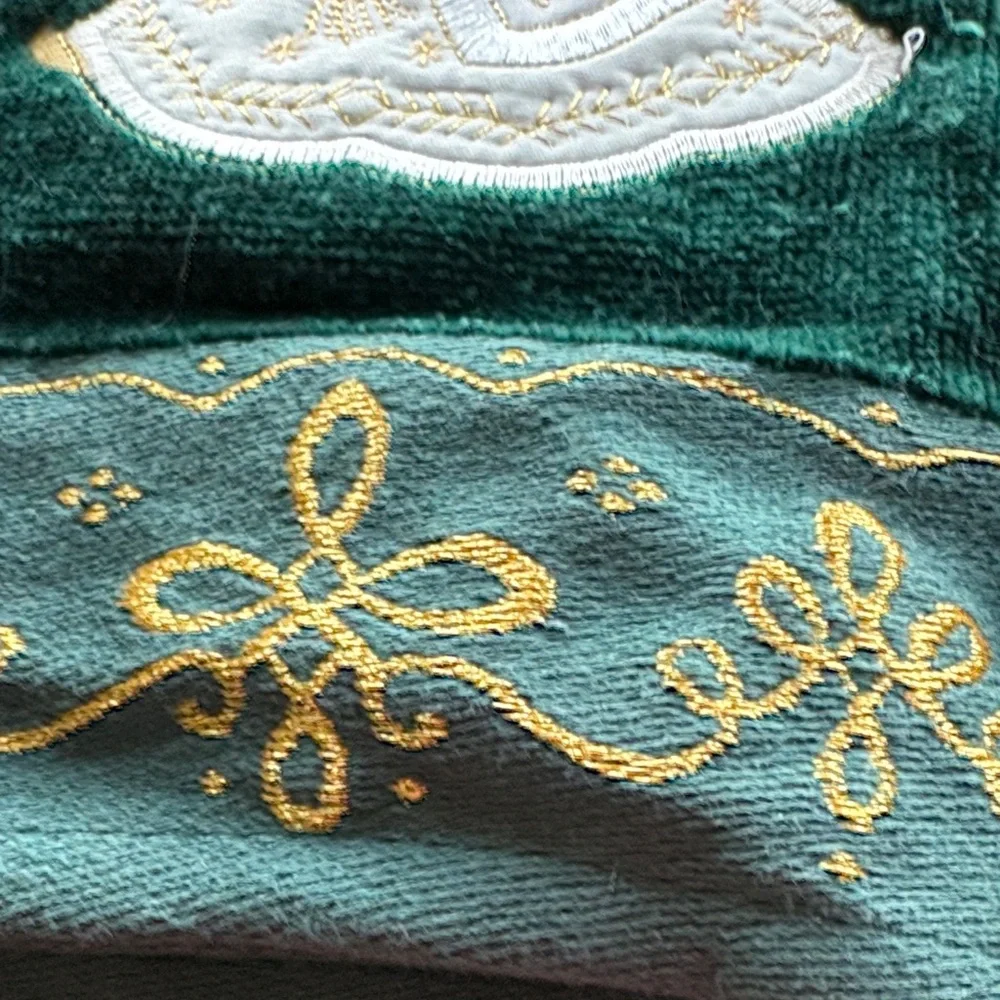 Target Green and Gold Holiday Bath Towels